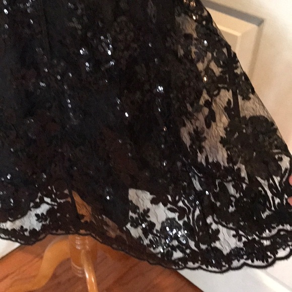 Dress the Population black lined dress w sequins - Picture 4 of 9